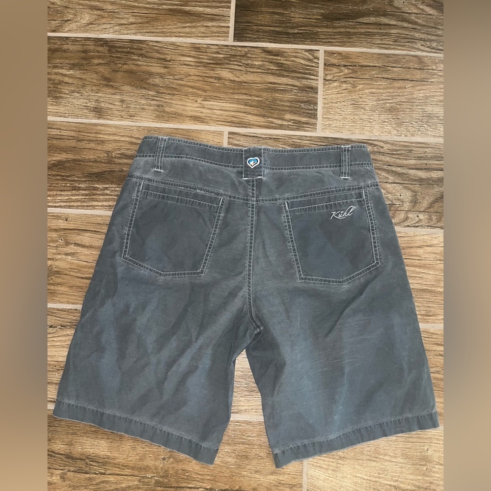 Kuhl women’s hiking shorts - Picture 2 of 3